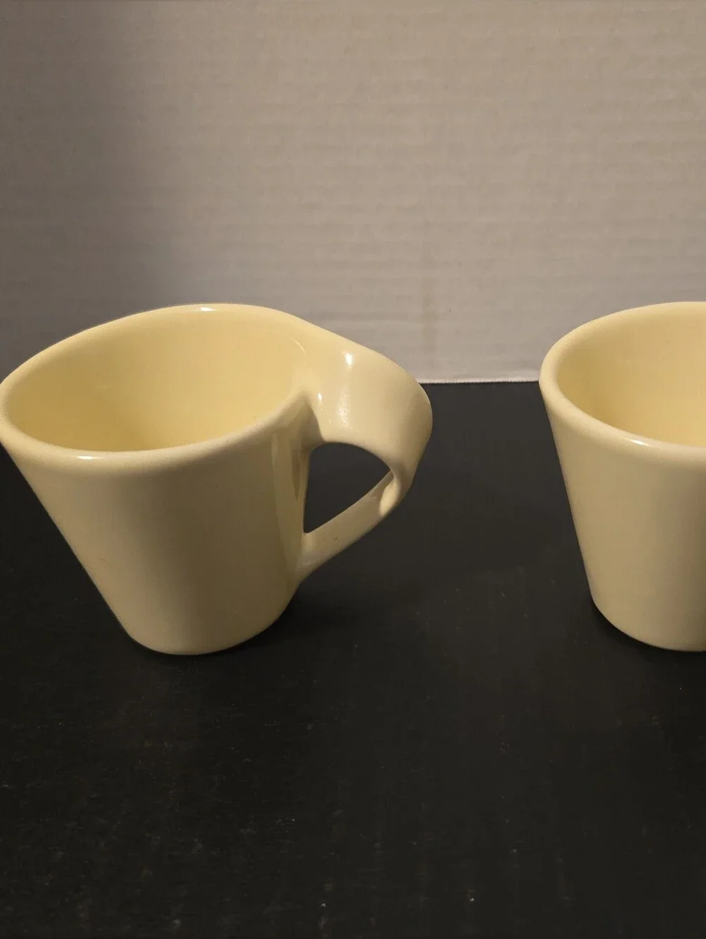 Villeroy & Boch New Wave Cream Espresso Demitasse Cups Mugs Set Of 2